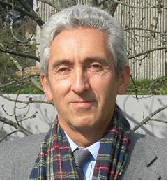 Dr. Carlos Correa
